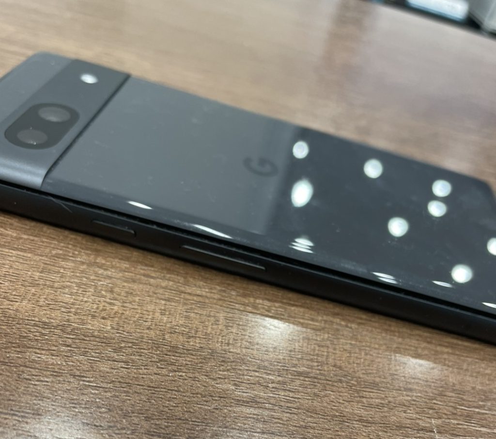Pixel7a バッテリー膨張