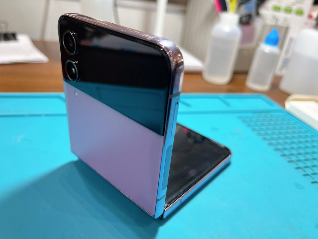Galaxy Z f;lip4
バッテリー交換