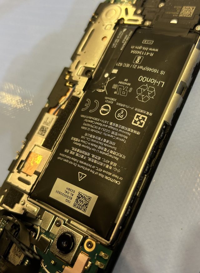 google pixel 4a 4G バッテリー膨張修理