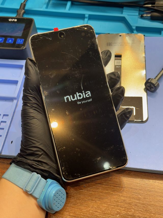 nubia s 5G　画面修理