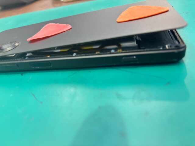 Xperia 1Ⅴ　バッテリー膨張