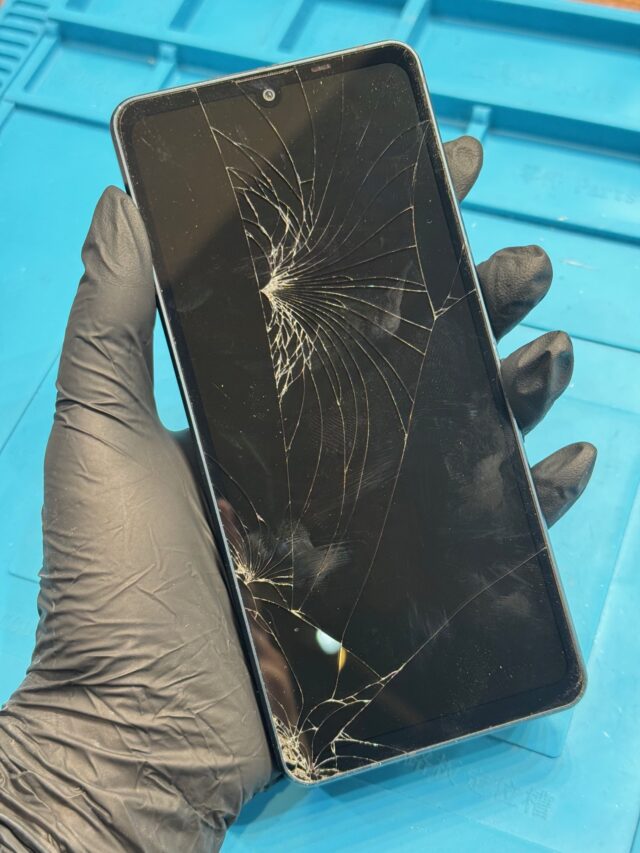 AQUOS sense8 画面修理