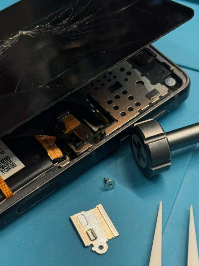 AQUOS sense8 画面修理