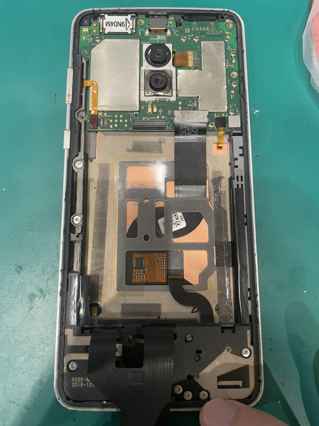 AQUOS　Zero2　画面交換