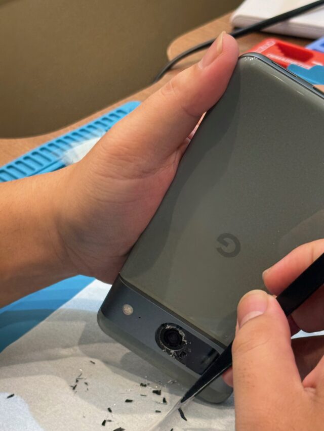 Google Pixel 8(GZPFO)カメラレンズ割れも即日修理