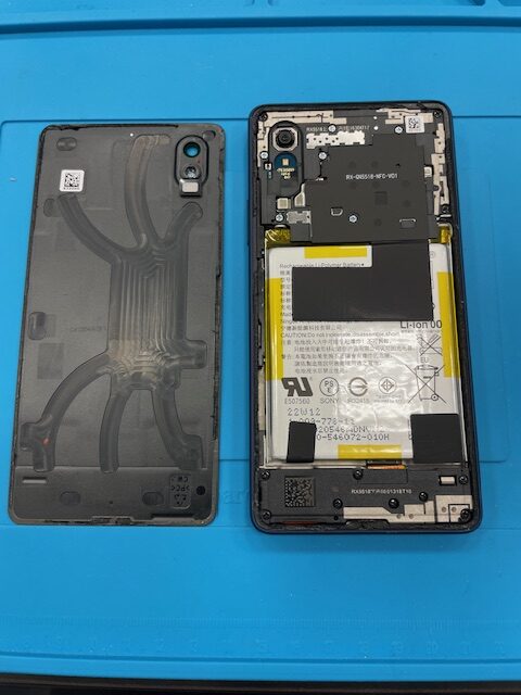 XperiaAceⅢバッテリー交換
