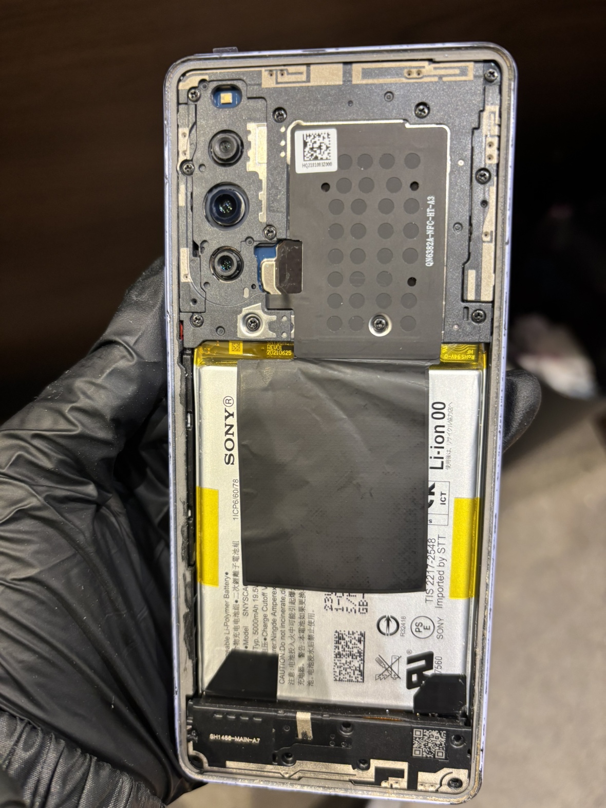 Xperia10V　バッテリー交換