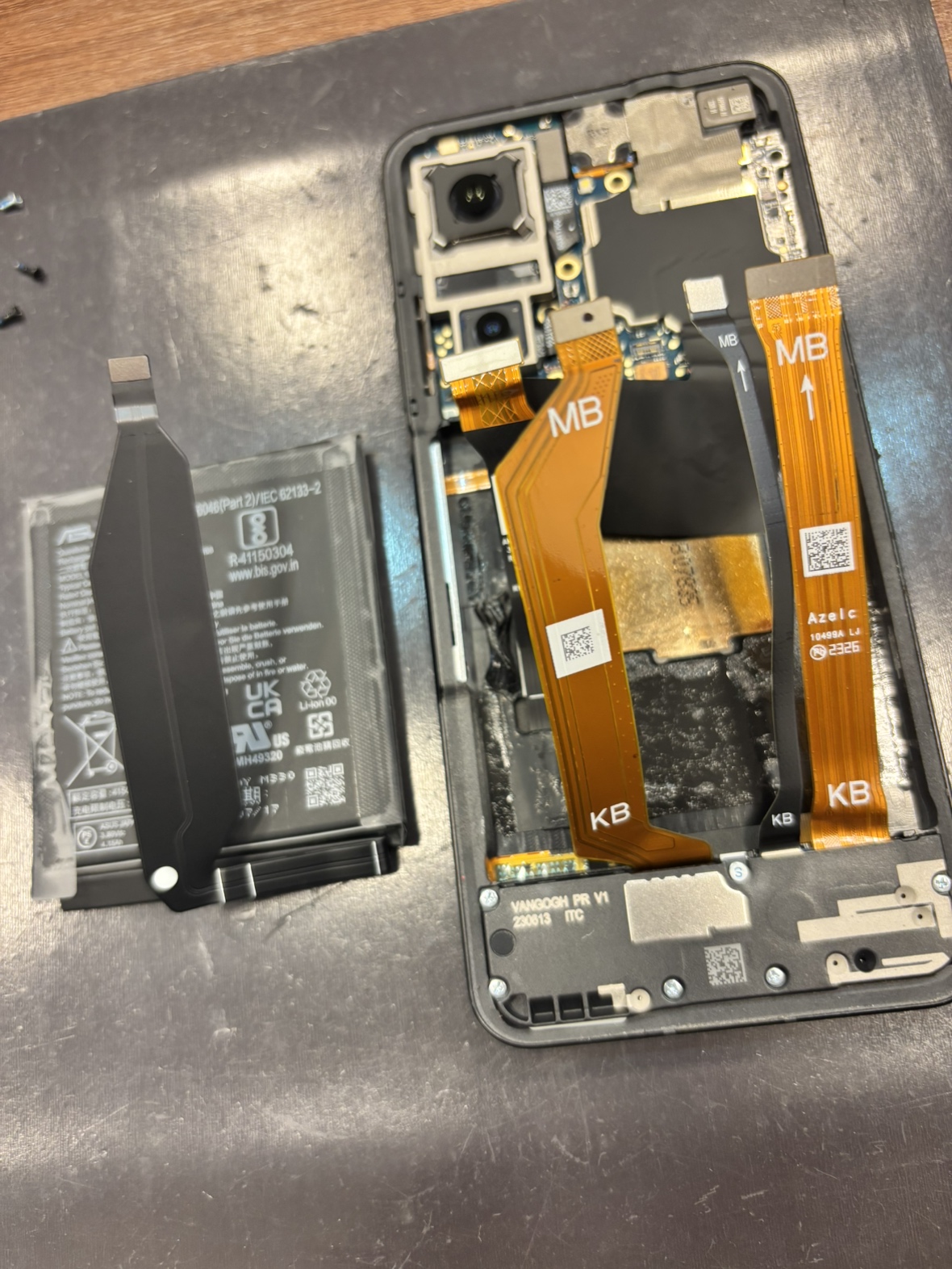 Zenfone10　画面修理のご紹介