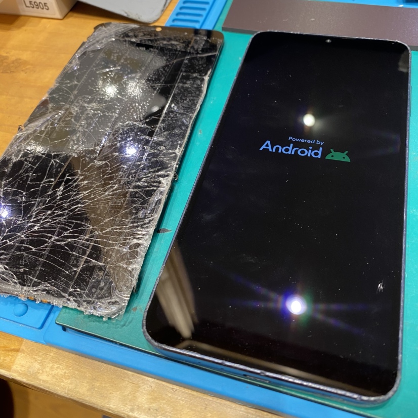 Galaxy A25 液晶画面の破損